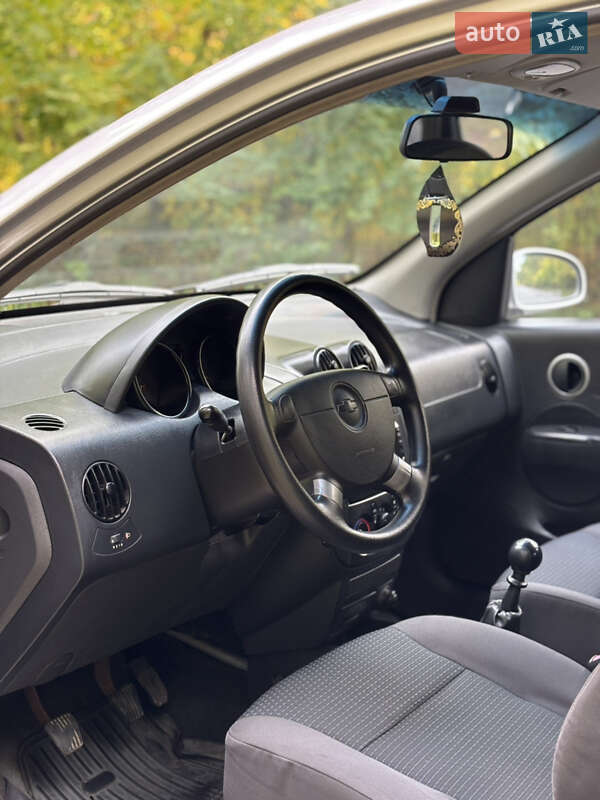 Хэтчбек Chevrolet Aveo 2007 в Харькове