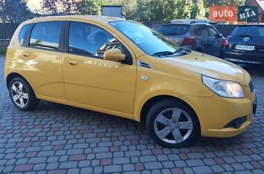 Хэтчбек Chevrolet Aveo 2009 в 