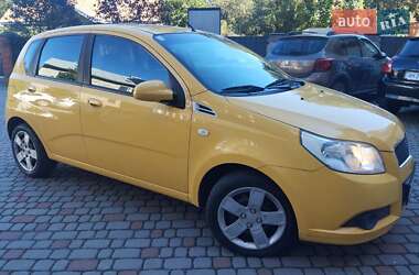 Хэтчбек Chevrolet Aveo 2009 в 