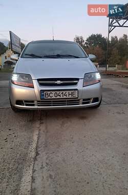 Хэтчбек Chevrolet Aveo 2005 в Новояворовске