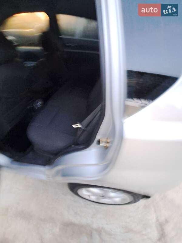 Хэтчбек Chevrolet Aveo 2005 в Новояворовске