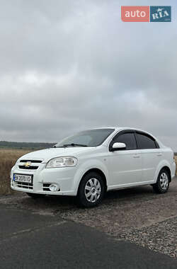 Седан Chevrolet Aveo 2008 в Сарнах