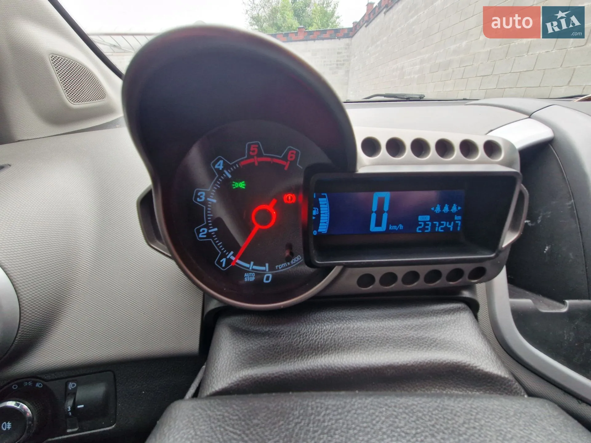 2012 Chevrolet Aveo - мініатюра 6