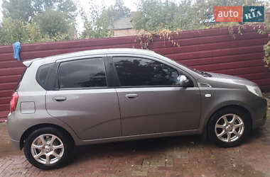 Хетчбек Chevrolet Aveo 2009 в Ромнах