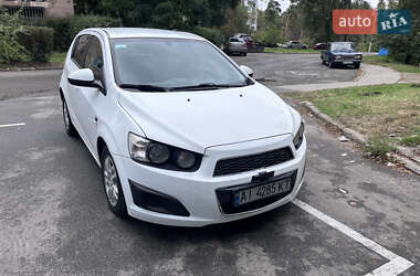 Хэтчбек Chevrolet Aveo 2013 в Киеве