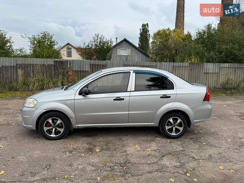 Седан Chevrolet Aveo 2007 в Ямпілю