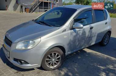 Хэтчбек Chevrolet Aveo 2008 в 