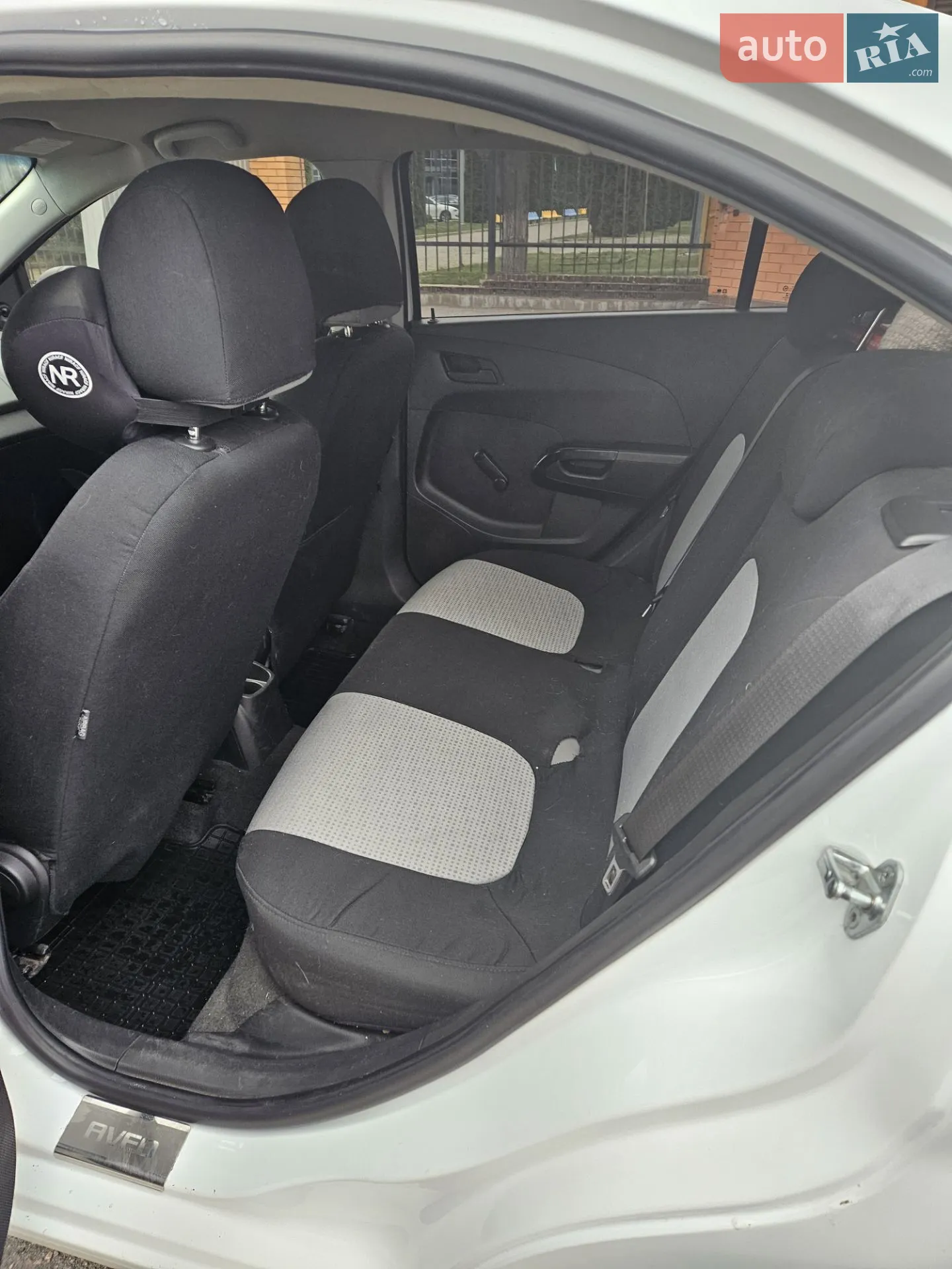 2012 Chevrolet Aveo - мініатюра 11