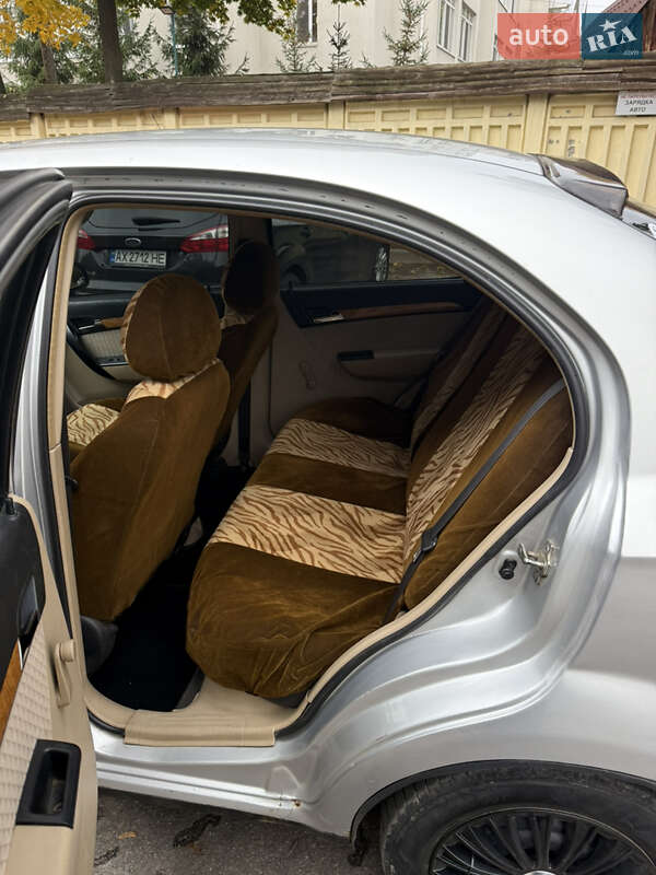 Седан Chevrolet Aveo 2008 в Харькове
