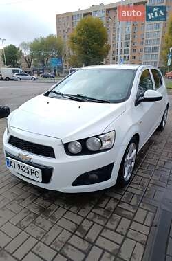 Хетчбек Chevrolet Aveo 2012 в Києві