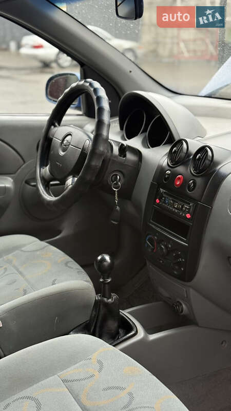 Хетчбек Chevrolet Aveo 2005 в Сумах