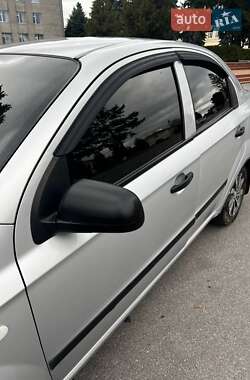 Седан Chevrolet Aveo 2011 в 