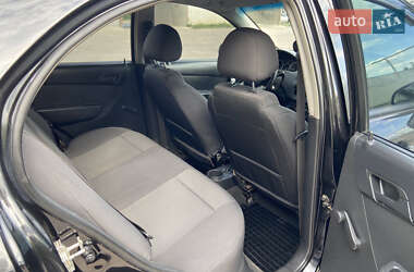 Седан Chevrolet Aveo 2008 в  фото 12 Седан Chevrolet Aveo 2008 в