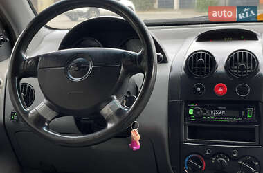 Седан Chevrolet Aveo 2005 в 