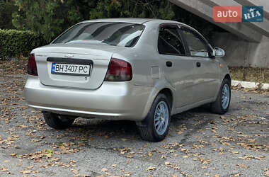 Седан Chevrolet Aveo 2005 в 