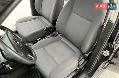 Седан Chevrolet Aveo 2008 в  фото 16 Седан Chevrolet Aveo 2008 в