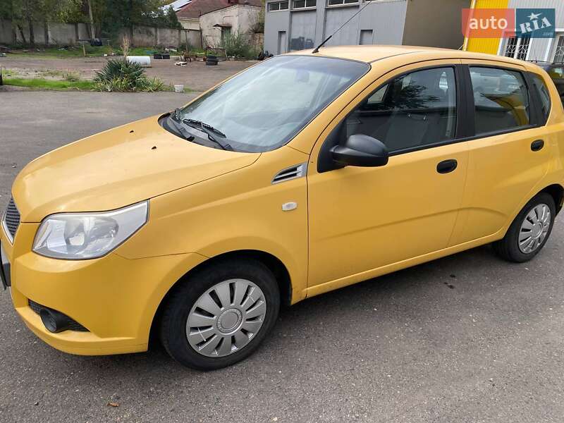 Хэтчбек Chevrolet Aveo 2008 в Кривом Роге