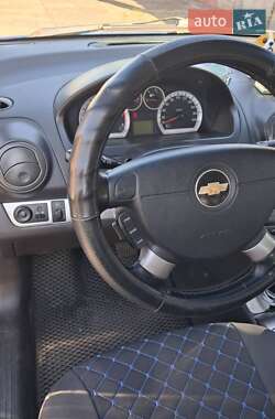 Хетчбек Chevrolet Aveo 2008 в 