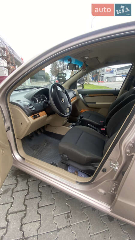 Седан Chevrolet Aveo 2008 в Тернополе