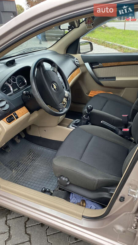Седан Chevrolet Aveo 2008 в Тернополе