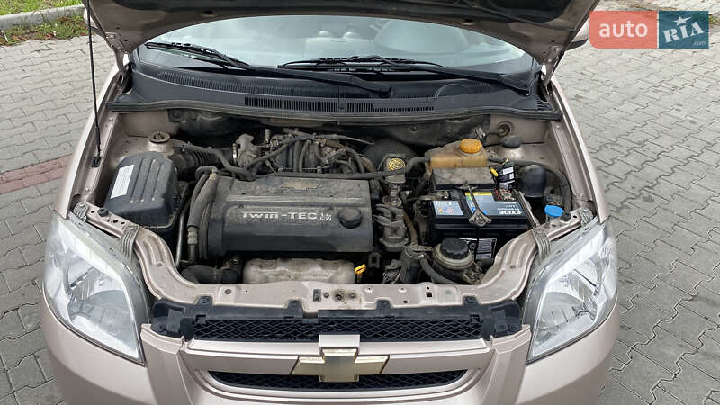 Седан Chevrolet Aveo 2008 в Тернополе