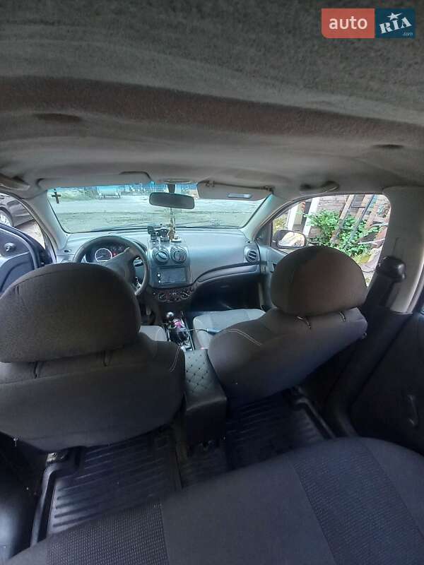 Седан Chevrolet Aveo 2008 в Києві