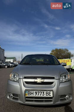 Седан Chevrolet Aveo 2007 в Измаиле