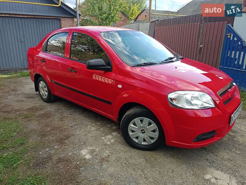 Седан Chevrolet Aveo 2006 в Ромнах