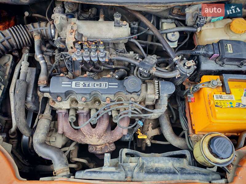 Седан Chevrolet Aveo 2005 в Киеве