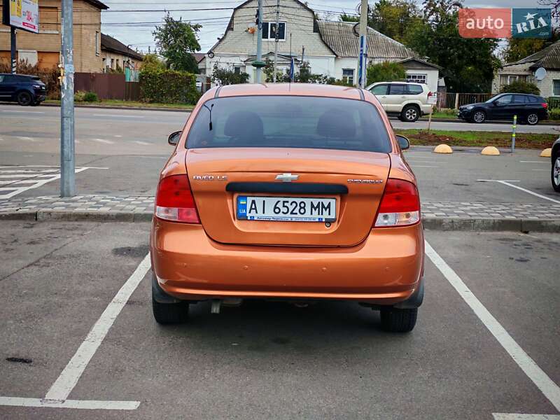 Седан Chevrolet Aveo 2005 в Киеве