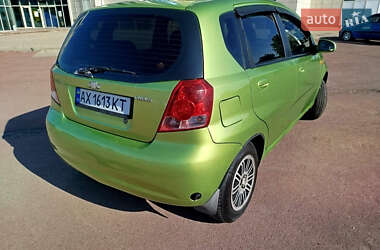 Хэтчбек Chevrolet Aveo 2004 в  фото 7 Хэтчбек Chevrolet Aveo 2004 в