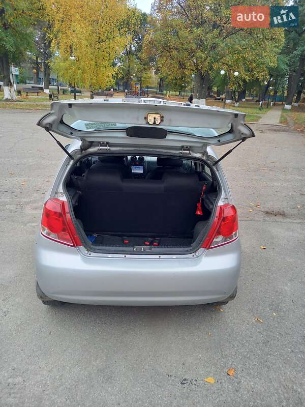 Хэтчбек Chevrolet Aveo 2006 в Карловке фото 2 Хэтчбек Chevrolet Aveo 2006 в Карловке