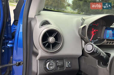 Хетчбек Chevrolet Aveo 2012 в 