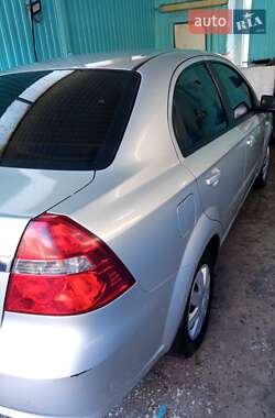 Седан Chevrolet Aveo 2008 в  фото 4 Седан Chevrolet Aveo 2008 в