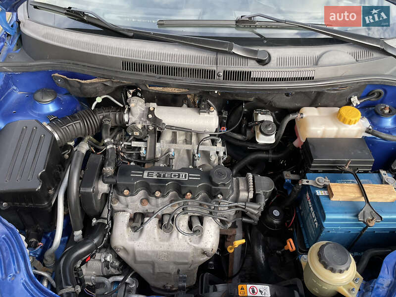 Седан Chevrolet Aveo 2007 в Березівці