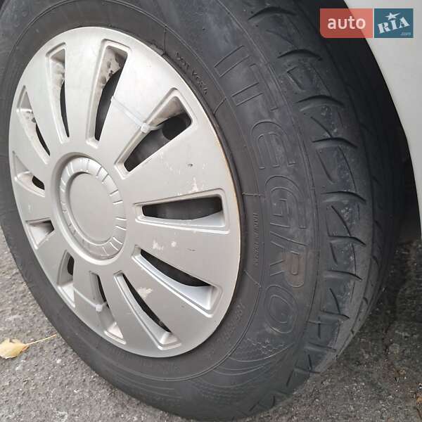 Седан Chevrolet Aveo 2007 в Никополе