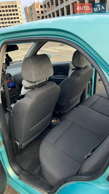 Седан Chevrolet Aveo 2005 в Тернополі