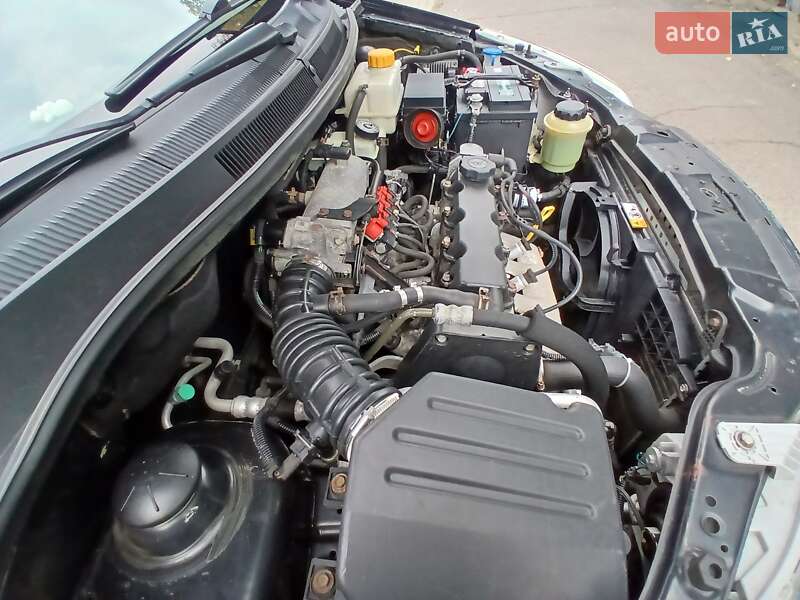 Хэтчбек Chevrolet Aveo 2011 в Черкассах фото 9 Хэтчбек Chevrolet Aveo 2011 в Черкассах