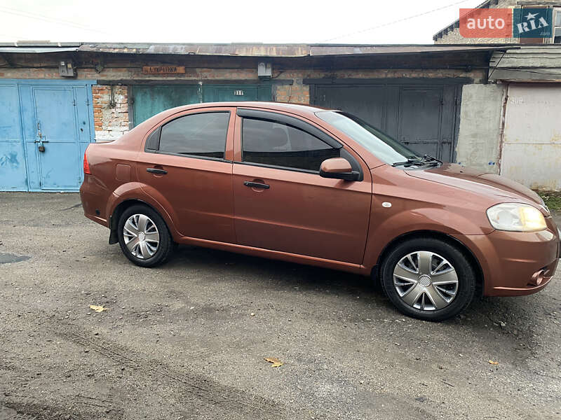 Седан Chevrolet Aveo 2011 в Софіївській Борщагівці
