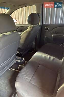 Хэтчбек Chevrolet Aveo 2007 в 