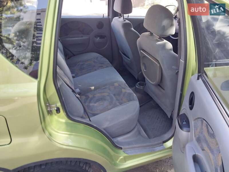 Хетчбек Chevrolet Aveo 2005 в Миколаєві