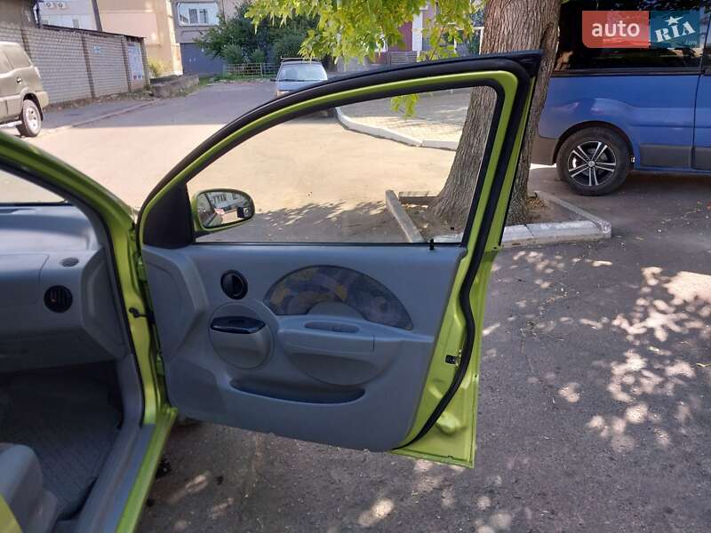 Хетчбек Chevrolet Aveo 2005 в Миколаєві