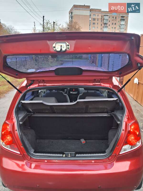 Хэтчбек Chevrolet Aveo 2005 в Полтаве