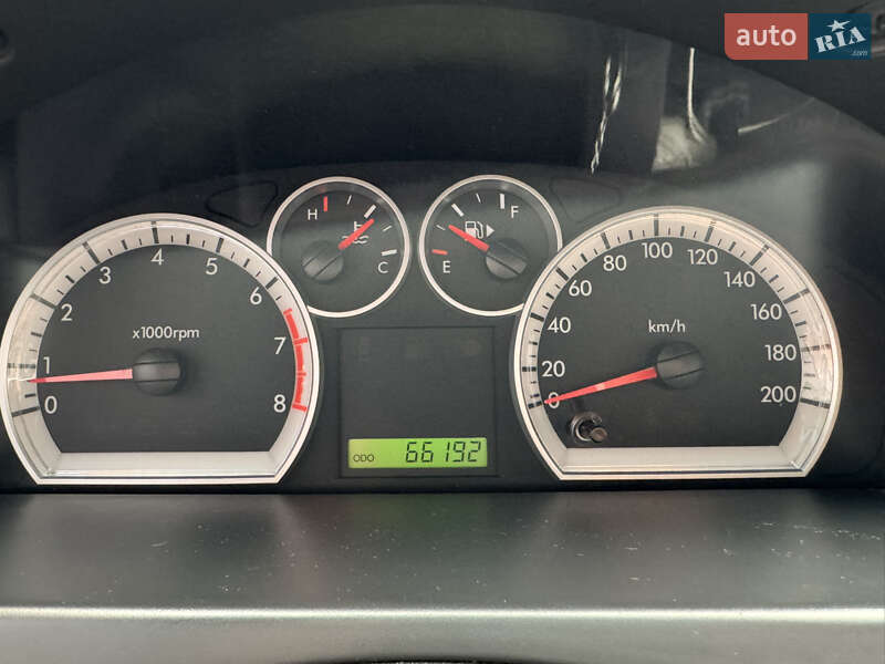 Седан Chevrolet Aveo 2011 в Киеве