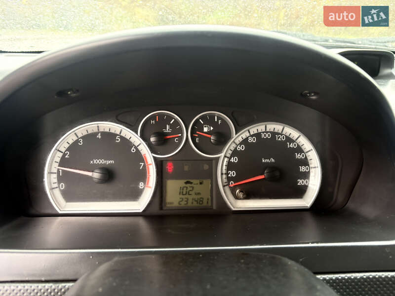 Седан Chevrolet Aveo 2006 в Шостке