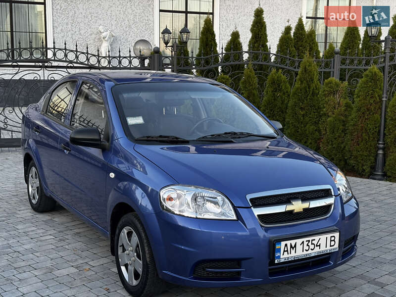Седан Chevrolet Aveo 2008 в Виннице