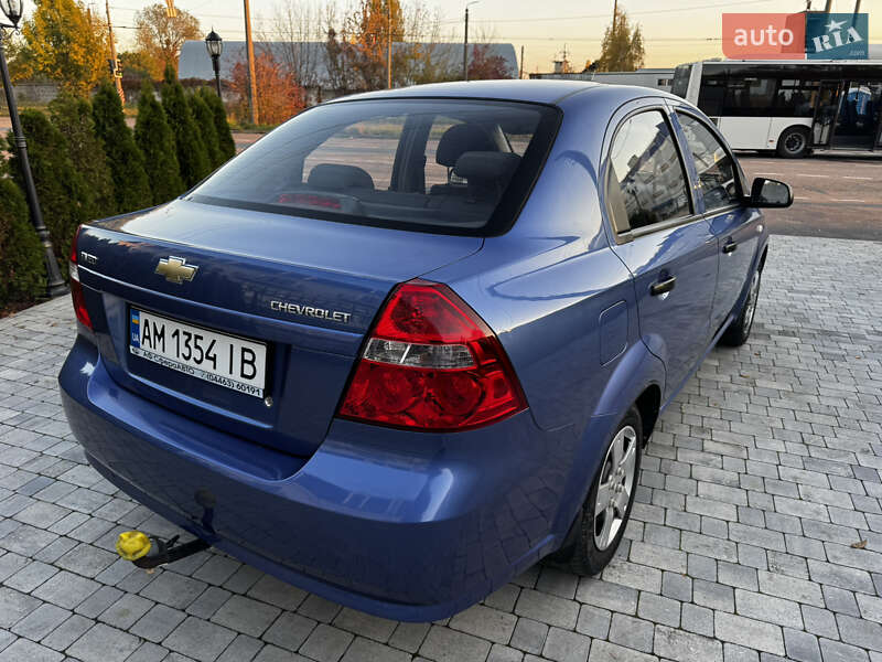 Седан Chevrolet Aveo 2008 в Виннице
