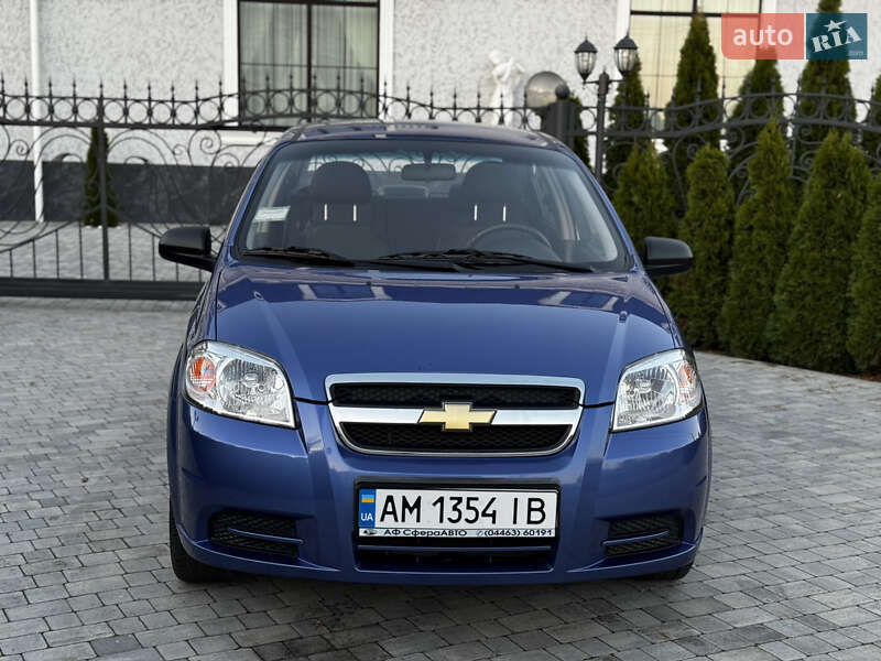 Седан Chevrolet Aveo 2008 в Виннице