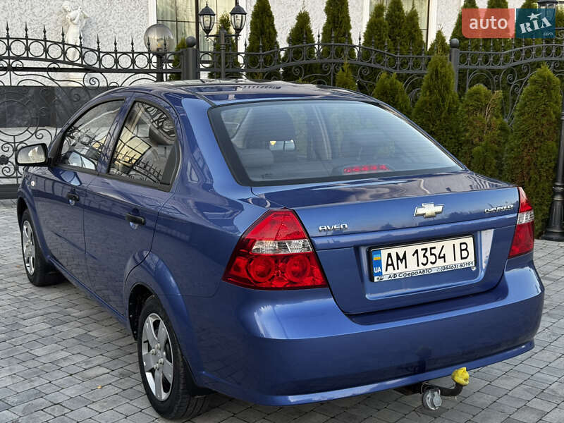 Седан Chevrolet Aveo 2008 в Виннице