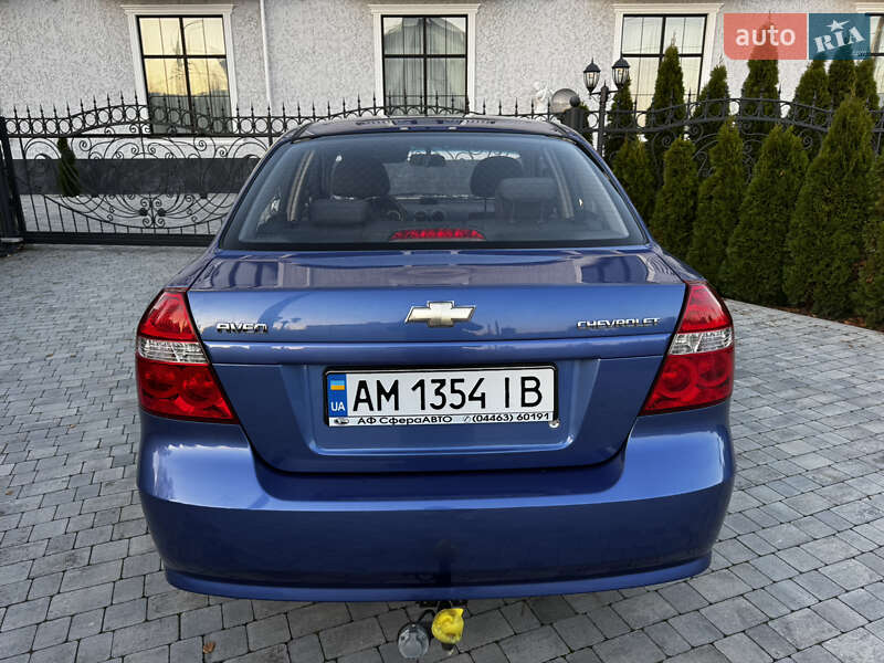 Седан Chevrolet Aveo 2008 в Виннице